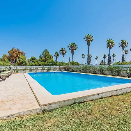 Quiros Ii Villa