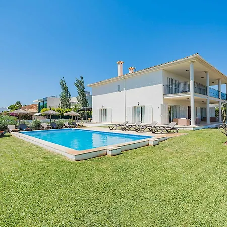 Quiros Ii Villa *