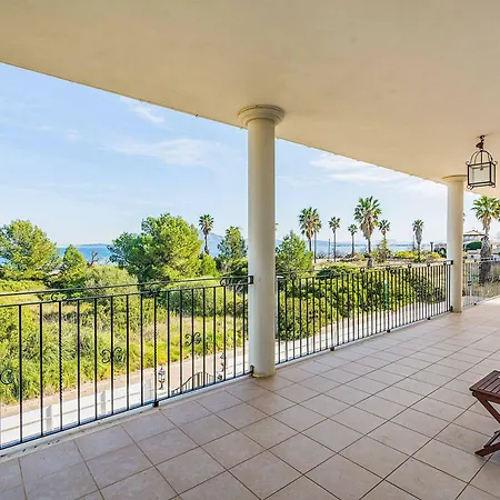 Quiros Ii Villa